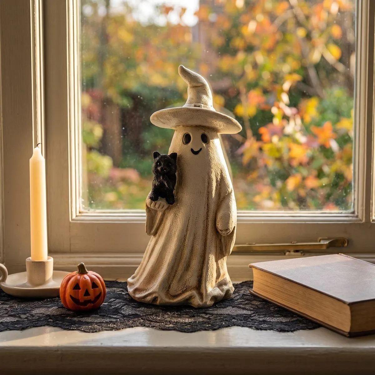 Halloween ghost figurine, Witch hat with cat